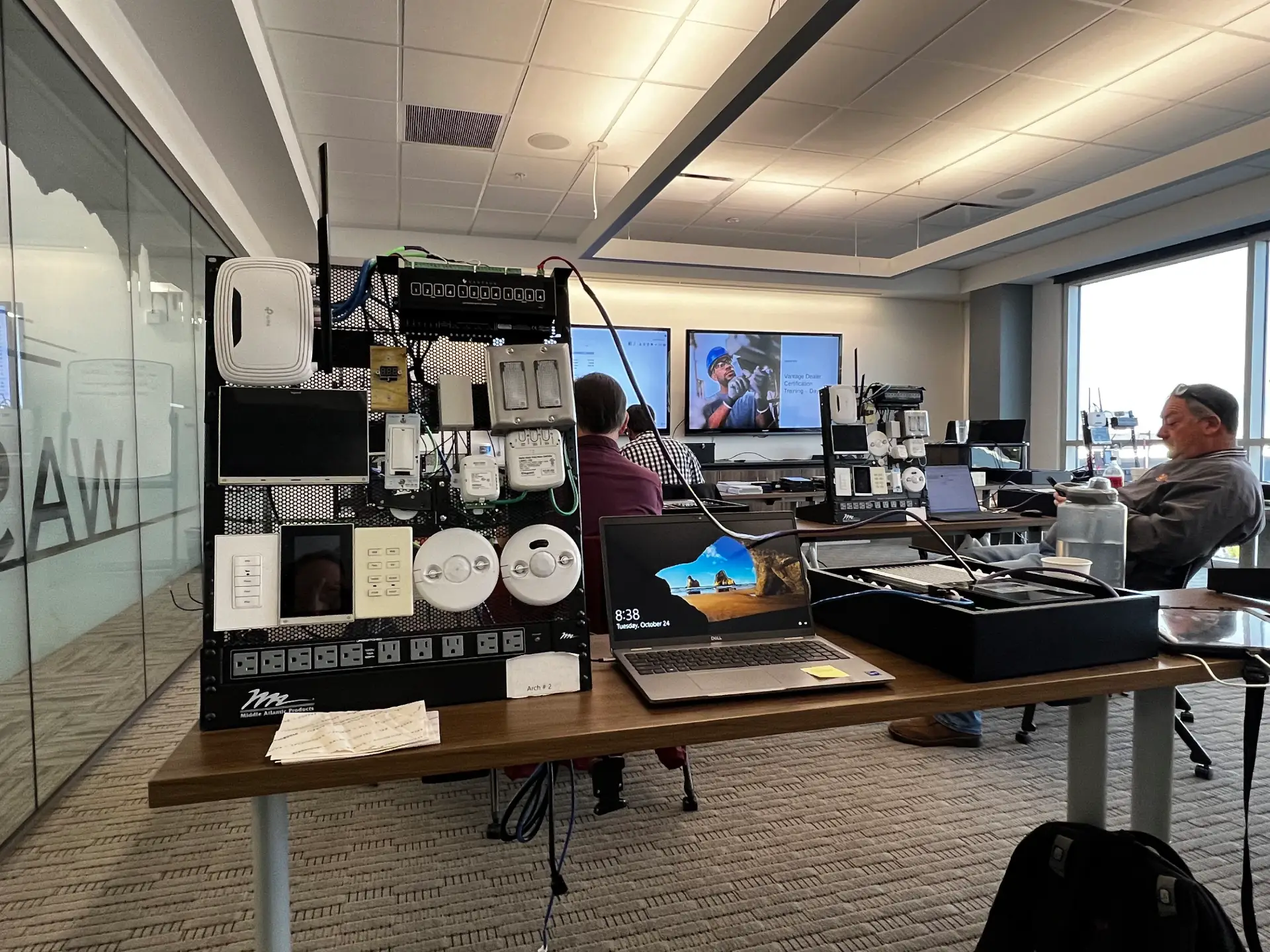 20231024_143809112_iOS